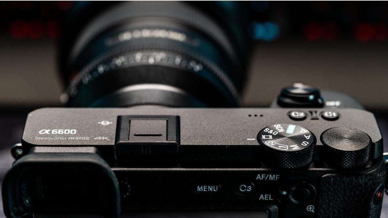 走进索尼大法（9）- 入门尝鲜 - α6x00系列APS-C画幅微单相机