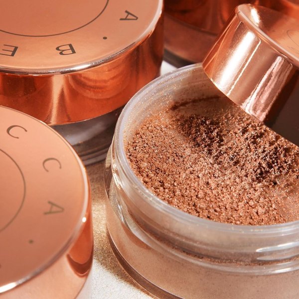 Champagne Pop Glow Dust Highlighter