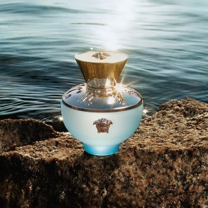 Versace 香水热卖 收海狸同款半岛记忆、欣欣同款粉钻淡香水