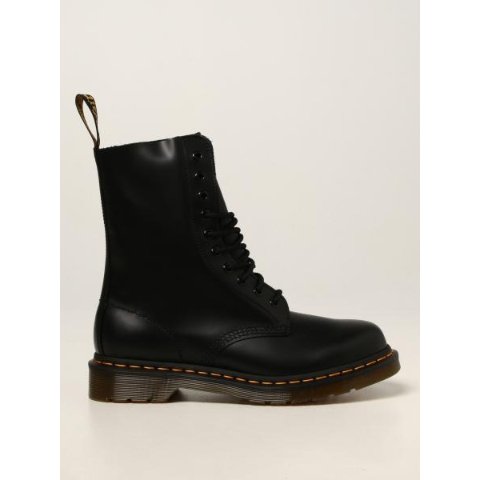 1490 Smooth boots in smooth leather