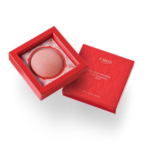 Natural and radiant-finish blush in a glamorous case