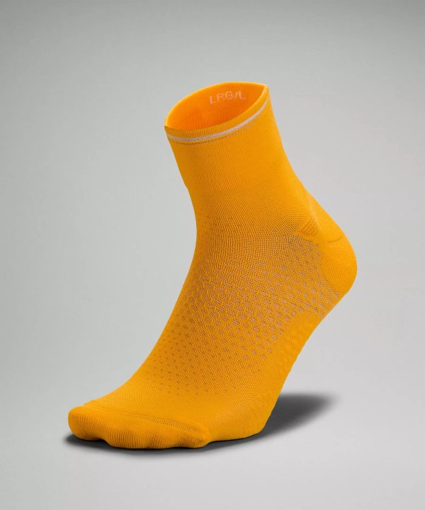 MacroPillow Ankle Running Sock *Medium Cushioning | Men's Socks | lululemon