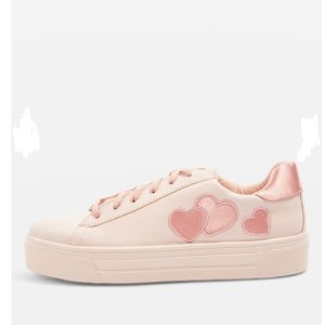 TopShop 粉色糖果爱心鞋热卖