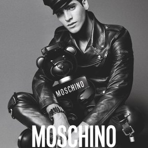 Moschino 精选经典泰迪手袋、斜挎包、双肩包热卖