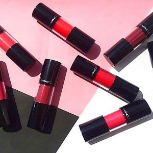 Dealmoon Exclusive: Mac Versicolour Varnish Lip Stains on sale