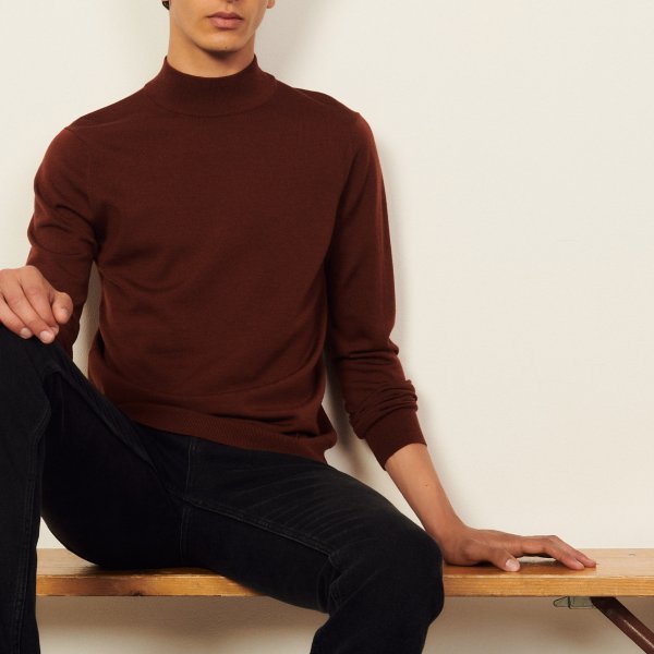 Funnel neck sweater