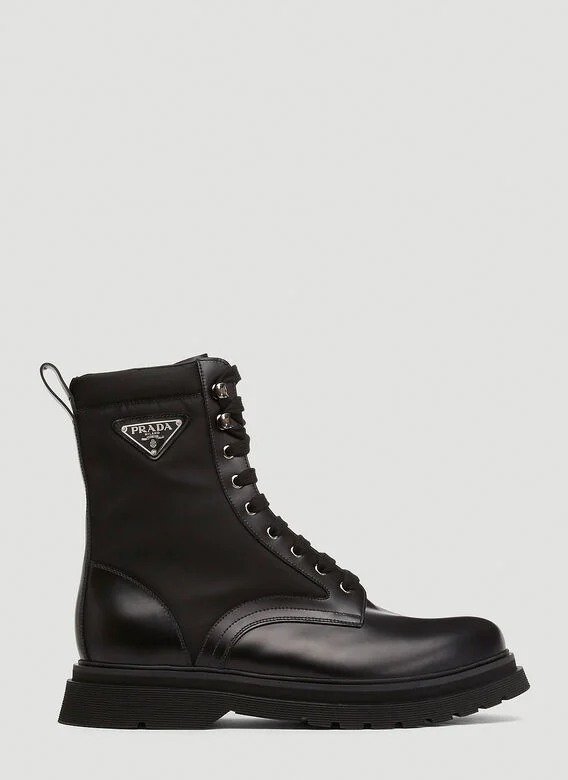 Logo Plaque Boots in Black