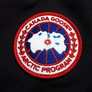 Bergdorf Goodman 现有 Canada Goose 加拿大鹅热卖