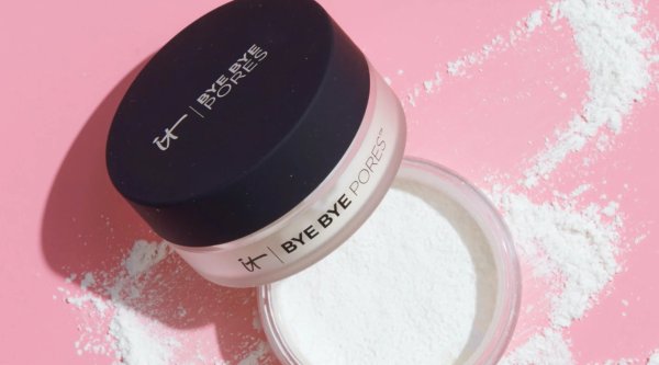 Bye Bye Pores Translucent Loose Setting Powder - IT Cosmetics