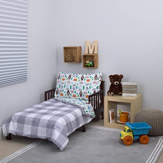 4-Piece Toddler Set, Grey/White/Green/Blue Woodland Boy, 52" x 28"