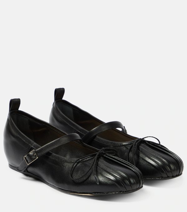 Pleated leather ballet flats