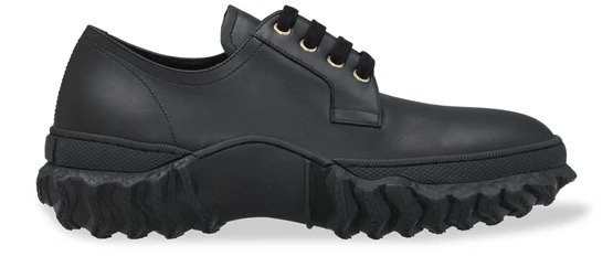 Smooth calfskin lace-up