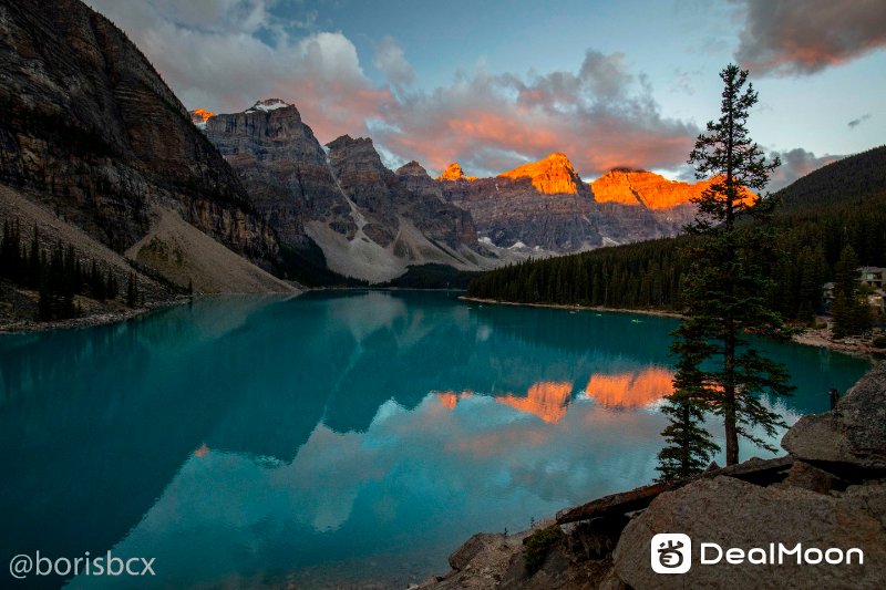 lake_moraine_2.jpg