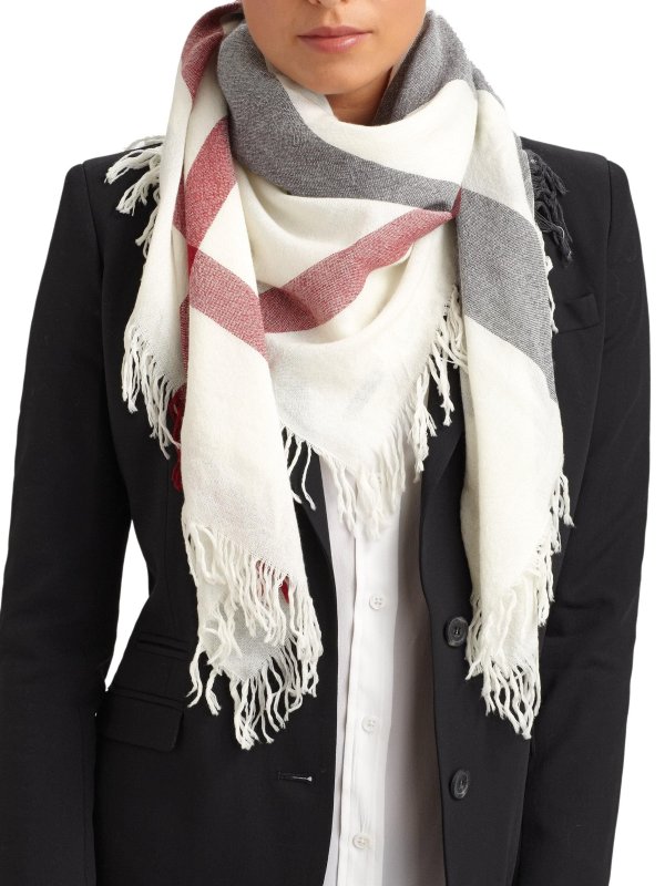 - White and Grey Check Scarf