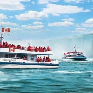 Niagara Falls Voyage to the Falls Boat Tour in Canada