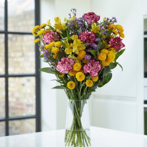 M&S 鲜花花束 伴着一抹淡淡芬芳 来一场与鲜花的邂逅