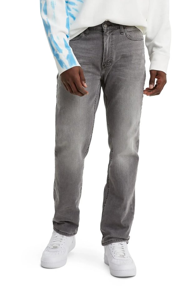 541™ Athletic Tapered Jeans