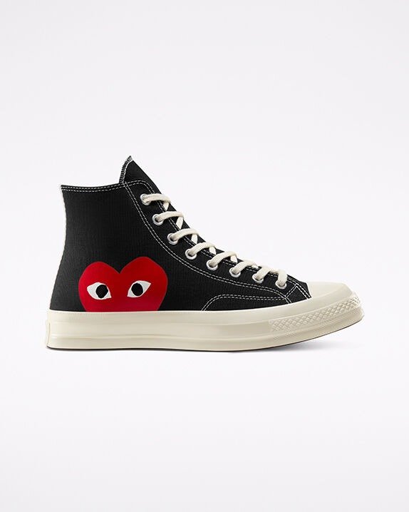 x Comme des Garcons PLAY 帆布鞋