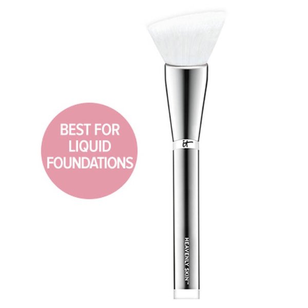 Heavenly Skin™ Skin-Smoothing Complexion Brush #704