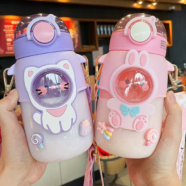 13.43US $ 52% OFF|Cute Children Water Bottle Large Capacity Cartoon Plastic Straw Cups With Straps Portable Outdoor Travel School Drinking Bottles| | - AliExpress