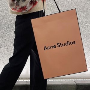 Acne Studios 罕见大促 T恤、卫衣、小西服、围巾等好物速收