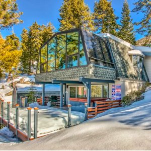 Airbnb Stays Near Ski Resort
