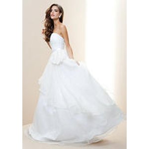 Bridal Gowns, Bridesmaid Dresses & Bridal Essential @ bebe