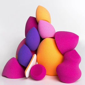 Makeup Sponge and Brushes @ AliExpress
