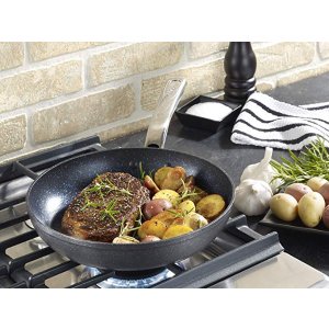 T-fal G10405 Heatmaster Nonstick Thermo-Spot Heat Indicator Fry Pan Cookware, 10-Inch, Black - As Seen on TV @ Amazon