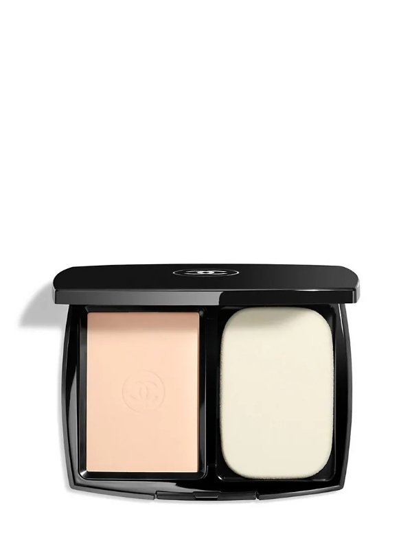 Ultrawear All-Day Comfort Flawless Finish Compact Foundation