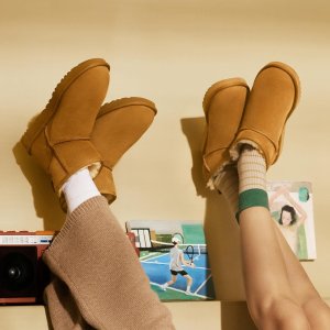 Dealmoon Exclusive: Rue La La Women Shoes Sale Up to 50% Off + Extra 15% Off