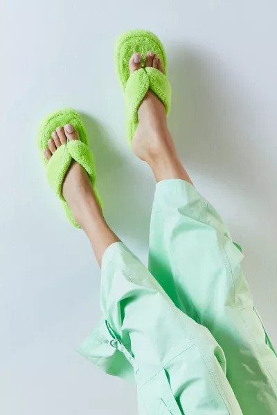 UO Puffy Terrycloth Thong Sandal
