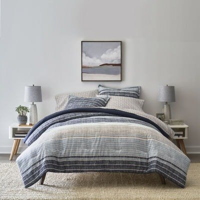 Mercer Stripes Complete Bedding Set With Sheets