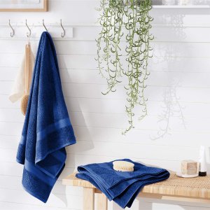 AmazonBasics Fade-Resistant Cotton Washcloth