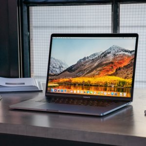 MacBook Pro 13 2019款 (i5 8279U, 8GB, 256GB) 深空灰版
