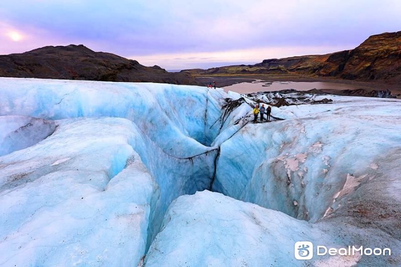 Complete-guide-to-glacier-hiking-in-Iceland.jpg.optimal.jpg
