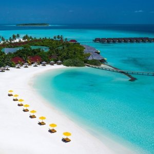 Maldives 5-star trip incl. meals & air