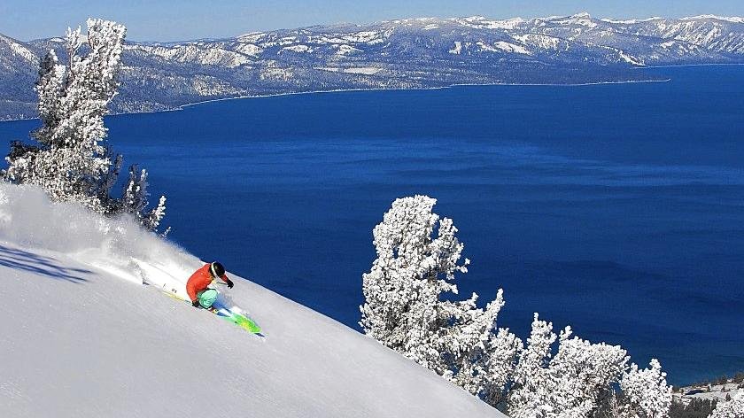 今年的滑雪季，现在的盼头 | 连锁80多个滑雪场的雪卡Epic Pass