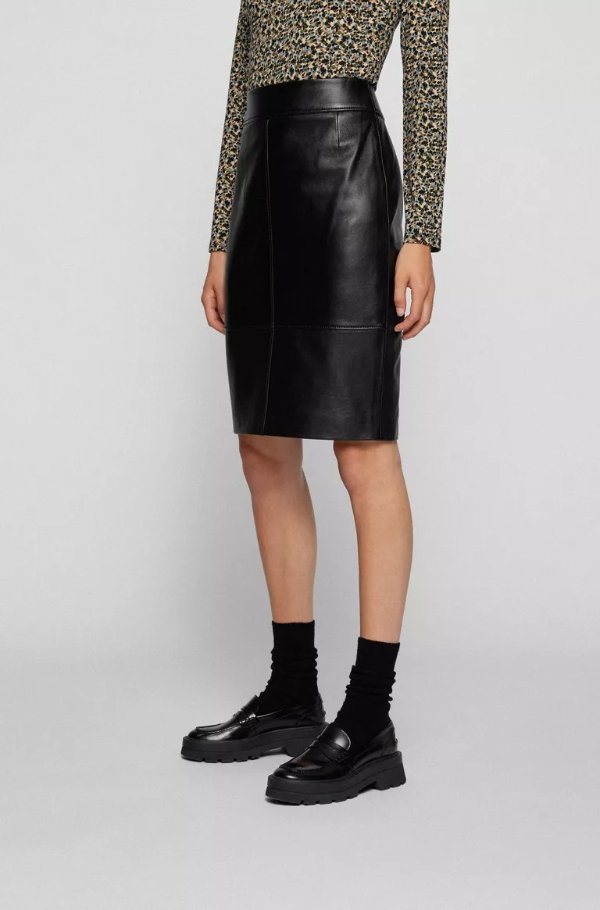 Pencil skirt in leather with feature seaming