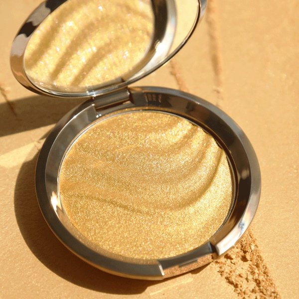 Shimmering Skin Perfector® Pressed Highlighter Gold Lava | BECCA Cosmetics