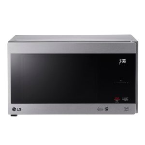 Cyber Monday Sale: LG NeoChef 0.9 Cu. Ft. Compact Microwave