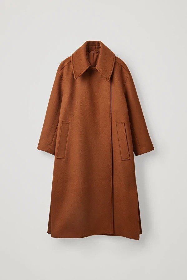 WOOL COAT WITH OVERSIZED COLLAR