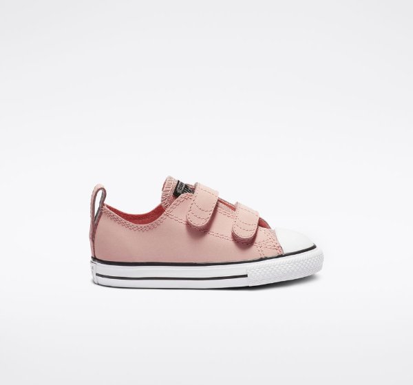 ​Chuck Taylor All Star Hook and Loop Glitter Leather Low Top Infant Shoe