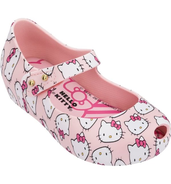 Hello Kitty果冻鞋