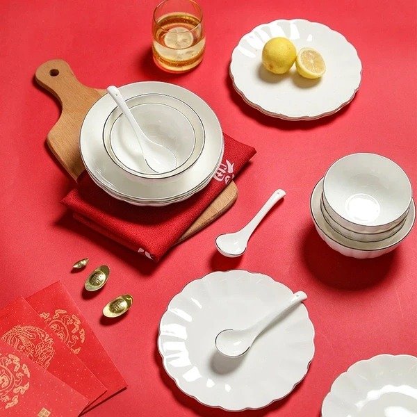 Handmade Real Gold Stroke Porcelain Dinnerware Set of 16