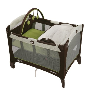 Graco Pack 'n Play Playard with Reversible Napper and Changer, Go Green