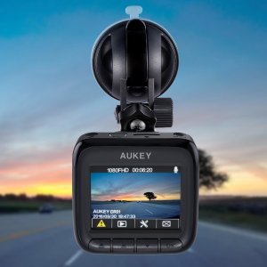 Aukey 1080p 行车记录仪 索尼传感器带夜视功能