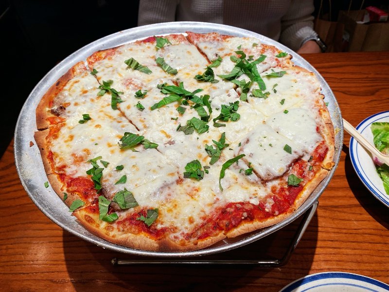 pizza1.JPG
