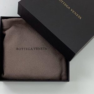 Bottega Veneta 时尚专场，经典编织链条包、手包、钥匙扣都有