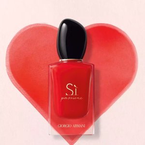 Giorgio Armani 美妆香氛母亲节热卖 收香氛礼盒、权利口红